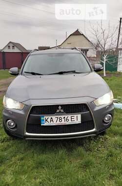 Внедорожник / Кроссовер Mitsubishi Outlander XL 2011 в Белой Церкви