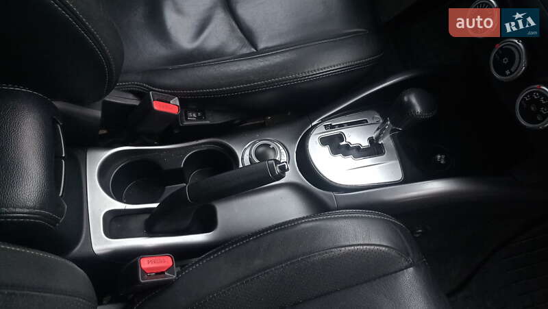 Позашляховик / Кросовер Mitsubishi Outlander XL 2008 в Чорноморську