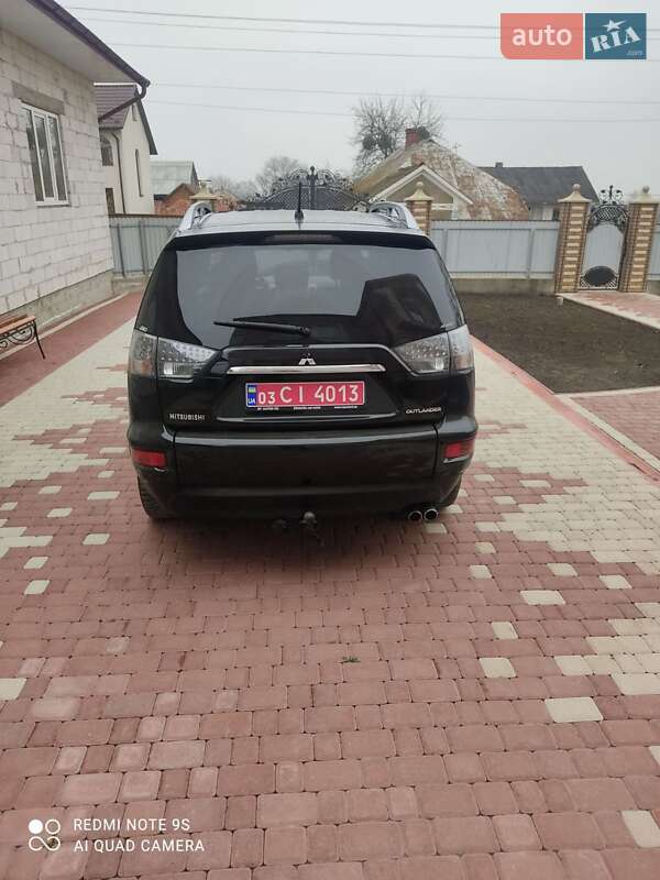 Позашляховик / Кросовер Mitsubishi Outlander XL 2010 в Чернівцях фото 4 Позашляховик / Кросовер Mitsubishi Outlander XL 2010 в Чернівцях
