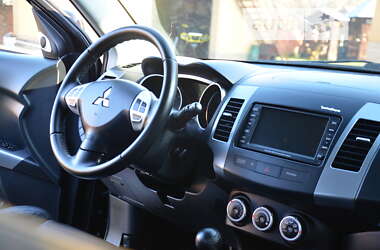 Внедорожник / Кроссовер Mitsubishi Outlander XL 2008 в Дрогобыче