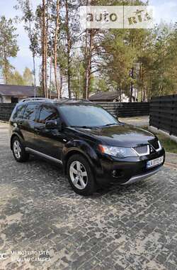 Внедорожник / Кроссовер Mitsubishi Outlander XL 2008 в Вишневом