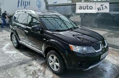 Внедорожник / Кроссовер Mitsubishi Outlander XL 2007 в Киеве