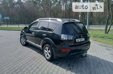 Позашляховик / Кросовер Mitsubishi Outlander XL 2007 в Києві