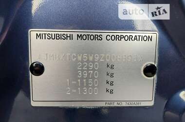 Позашляховик / Кросовер Mitsubishi Outlander XL 2009 в Гайсину
