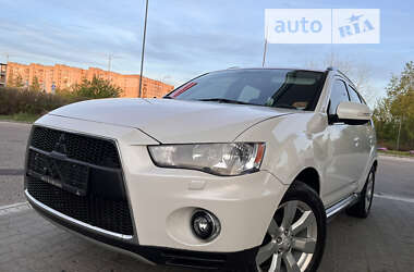 Внедорожник / Кроссовер Mitsubishi Outlander XL 2010 в Дрогобыче