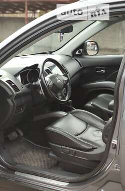 Внедорожник / Кроссовер Mitsubishi Outlander XL 2007 в Сумах