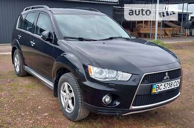 Внедорожник / Кроссовер Mitsubishi Outlander XL 2011 в Червонограде