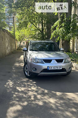 Позашляховик / Кросовер Mitsubishi Outlander XL 2007 в Харкові