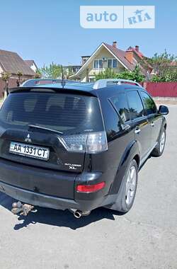 Позашляховик / Кросовер Mitsubishi Outlander XL 2007 в Києві