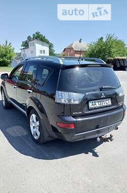 Внедорожник / Кроссовер Mitsubishi Outlander XL 2007 в Киеве