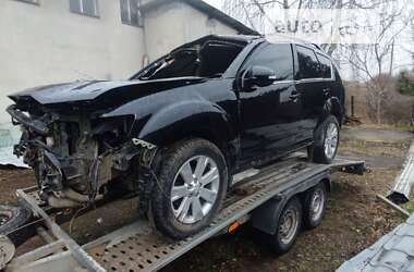 Внедорожник / Кроссовер Mitsubishi Outlander XL 2010 в Львове