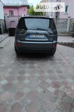 Внедорожник / Кроссовер Mitsubishi Outlander XL 2007 в 