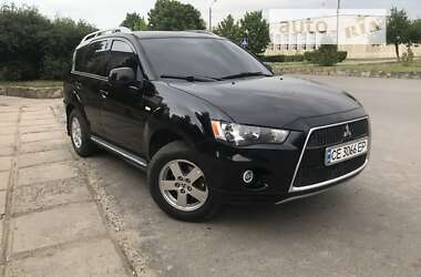 Внедорожник / Кроссовер Mitsubishi Outlander XL 2010 в Черновцах