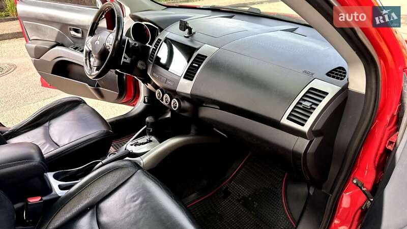 Позашляховик / Кросовер Mitsubishi Outlander XL 2007 в Харкові