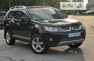 Позашляховик / Кросовер Mitsubishi Outlander XL 2007 в Києві