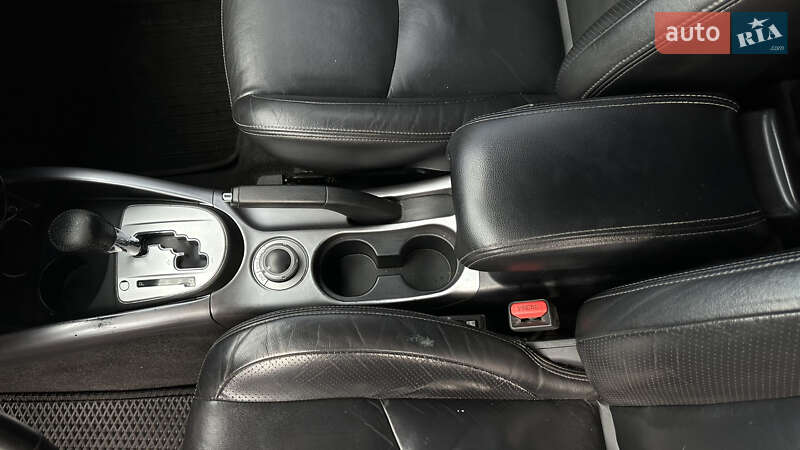 Внедорожник / Кроссовер Mitsubishi Outlander XL 2008 в Киеве