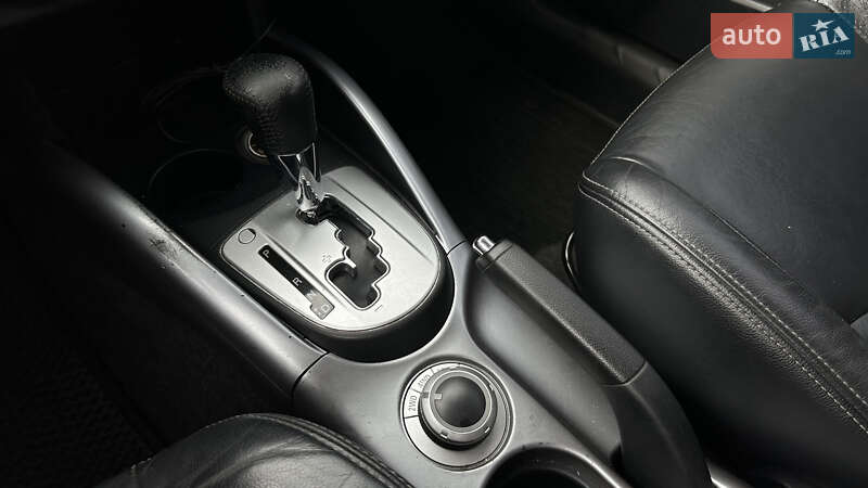 Внедорожник / Кроссовер Mitsubishi Outlander XL 2008 в Киеве