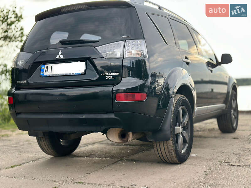 Внедорожник / Кроссовер Mitsubishi Outlander XL 2008 в Киеве