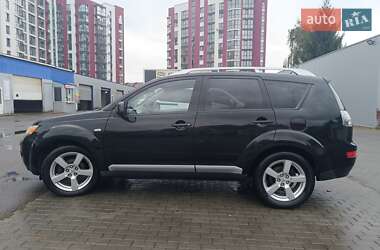 Позашляховик / Кросовер Mitsubishi Outlander XL 2009 в Луцьку