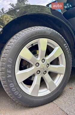 Внедорожник / Кроссовер Mitsubishi Outlander XL 2010 в 