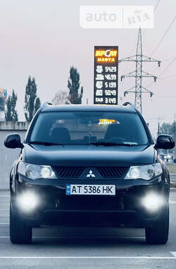 Внедорожник / Кроссовер Mitsubishi Outlander XL 2008 в Киеве