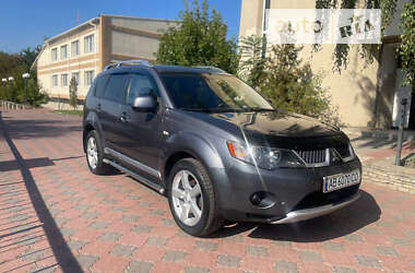 Внедорожник / Кроссовер Mitsubishi Outlander XL 2007 в Могилев-Подольске