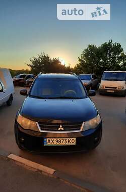 Внедорожник / Кроссовер Mitsubishi Outlander XL 2008 в Харькове