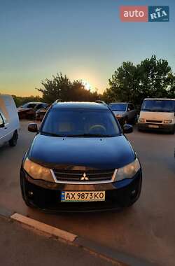 Позашляховик / Кросовер Mitsubishi Outlander XL 2008 в Харкові