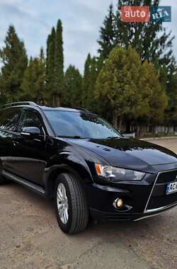 Внедорожник / Кроссовер Mitsubishi Outlander XL 2010 в Ковеле