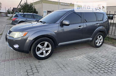 Внедорожник / Кроссовер Mitsubishi Outlander XL 2007 в Ивано-Франковске