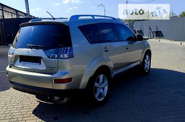 Позашляховик / Кросовер Mitsubishi Outlander XL 2008 в Дніпрі