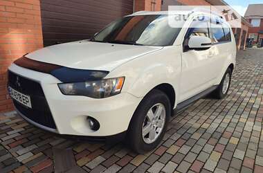 Позашляховик / Кросовер Mitsubishi Outlander XL 2010 в Білій Церкві