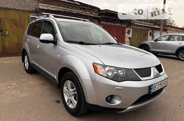 Позашляховик / Кросовер Mitsubishi Outlander XL 2007 в Миколаєві