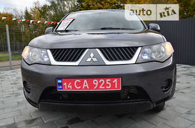 Позашляховик / Кросовер Mitsubishi Outlander XL 2008 в Дрогобичі