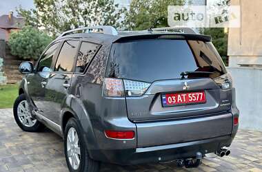 Позашляховик / Кросовер Mitsubishi Outlander XL 2009 в Вінниці