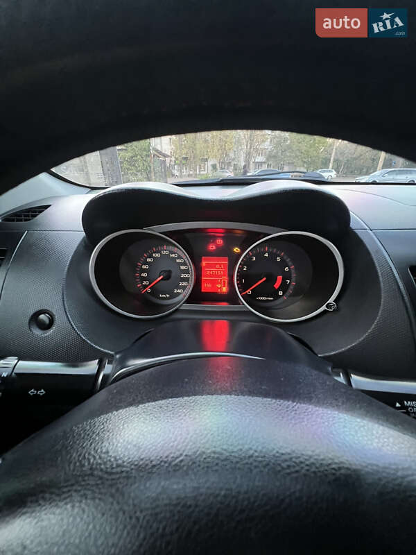 Внедорожник / Кроссовер Mitsubishi Outlander XL 2009 в Николаеве