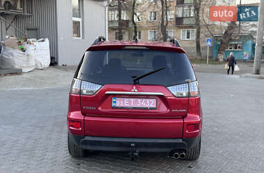 Внедорожник / Кроссовер Mitsubishi Outlander XL 2012 в Радомышле