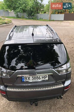 Позашляховик / Кросовер Mitsubishi Outlander XL 2009 в Кам'янець-Подільському