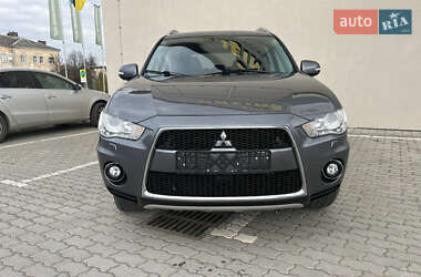 Позашляховик / Кросовер Mitsubishi Outlander XL 2011 в Дрогобичі