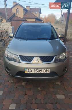 Позашляховик / Кросовер Mitsubishi Outlander XL 2008 в Харкові