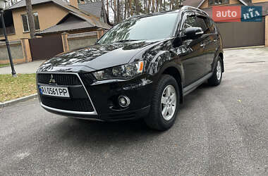 Внедорожник / Кроссовер Mitsubishi Outlander XL 2010 в Чернигове