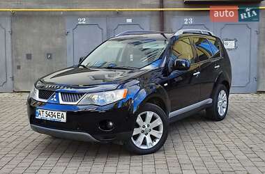 Позашляховик / Кросовер Mitsubishi Outlander XL 2008 в 