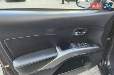 Позашляховик / Кросовер Mitsubishi Outlander XL 2008 в 