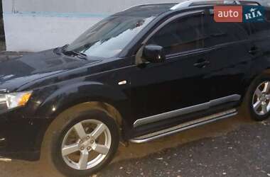 Внедорожник / Кроссовер Mitsubishi Outlander XL 2009 в Харькове