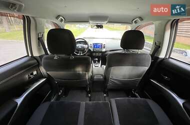 Внедорожник / Кроссовер Mitsubishi Outlander XL 2011 в 