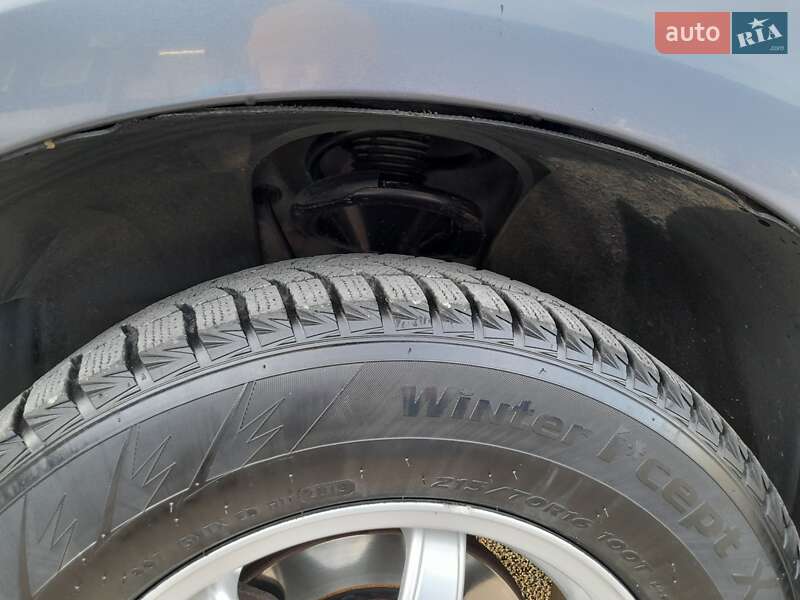 Внедорожник / Кроссовер Mitsubishi Outlander XL 2007 в Львове