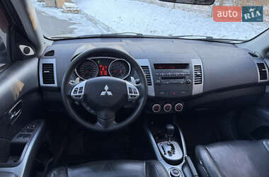 Позашляховик / Кросовер Mitsubishi Outlander XL 2008 в Валках