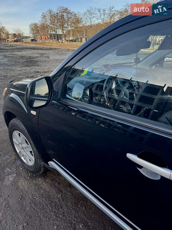 Внедорожник / Кроссовер Mitsubishi Outlander XL 2007 в Вишневце фото 5 Внедорожник / Кроссовер Mitsubishi Outlander XL 2007 в Вишневце