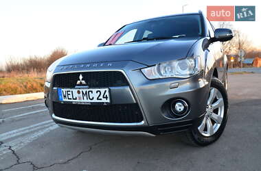 Внедорожник / Кроссовер Mitsubishi Outlander XL 2010 в Стрые