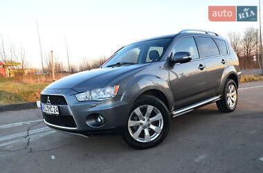 Внедорожник / Кроссовер Mitsubishi Outlander XL 2010 в Стрые